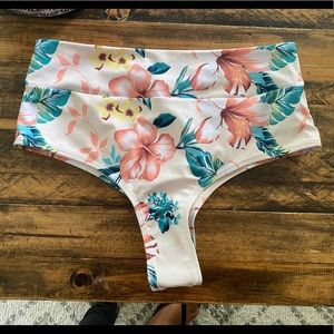 Cheeky high waisted bikini bottoms